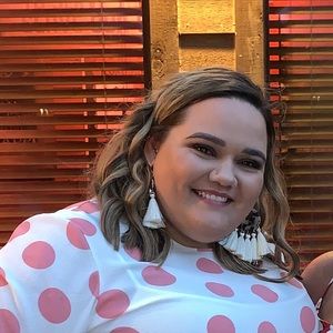 Meet your Posher, Haleigh